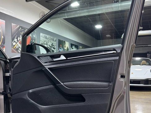 Used 2015 Volkswagen Golf R 4-Door image 25