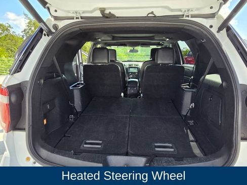 Used 2018 Ford Explorer XLT w/ Equipment Group 202A AWD/4WD image 22