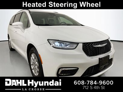 Used 2022 Chrysler Pacifica Touring-L