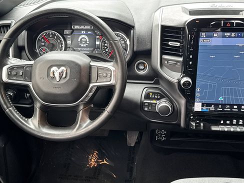 Used 2024 RAM 2500 Big Horn w/ Night Edition AWD/4WD image 15