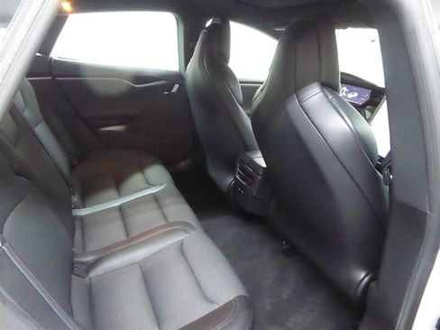 Used 2018 Tesla Model S 75D AWD/4WD image 29