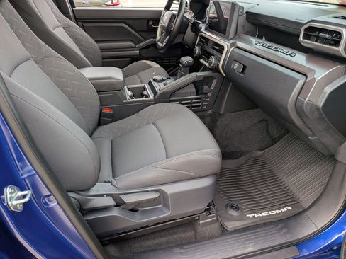 Used 2024 Toyota Tacoma SR5 AWD/4WD image 30