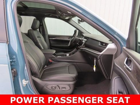 New 2026 Jeep Grand Cherokee Limited w/ Limited Altitude Package image 25