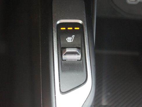 Used 2024 Kia Sorento S FWD image 8