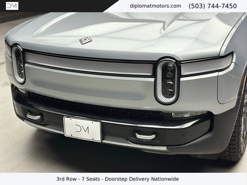 Used 2023 Rivian R1S Adventure image 13