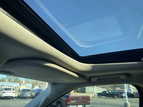 Used 2019 Ford Expedition Platinum image 21