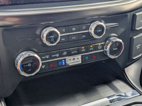 Used 2024 Ford F150 Lariat w/ Equipment Group 502A High AWD/4WD image 25