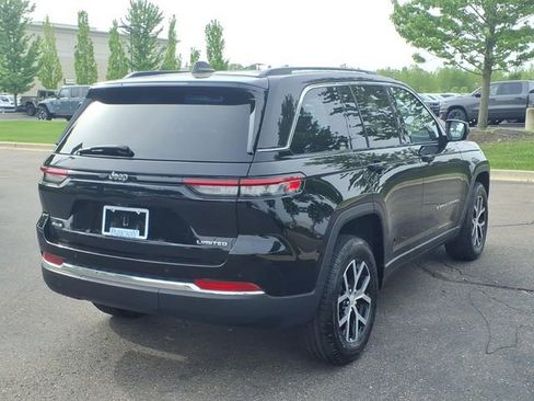 Certified 2023 Jeep Grand Cherokee Limited AWD/4WD image 4