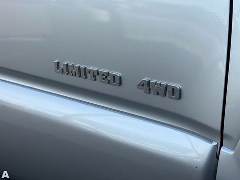 Used 2006 Toyota 4Runner Limited AWD/4WD image 7