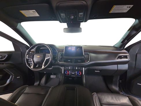 Certified 2023 Chevrolet Suburban Premier AWD/4WD image 9