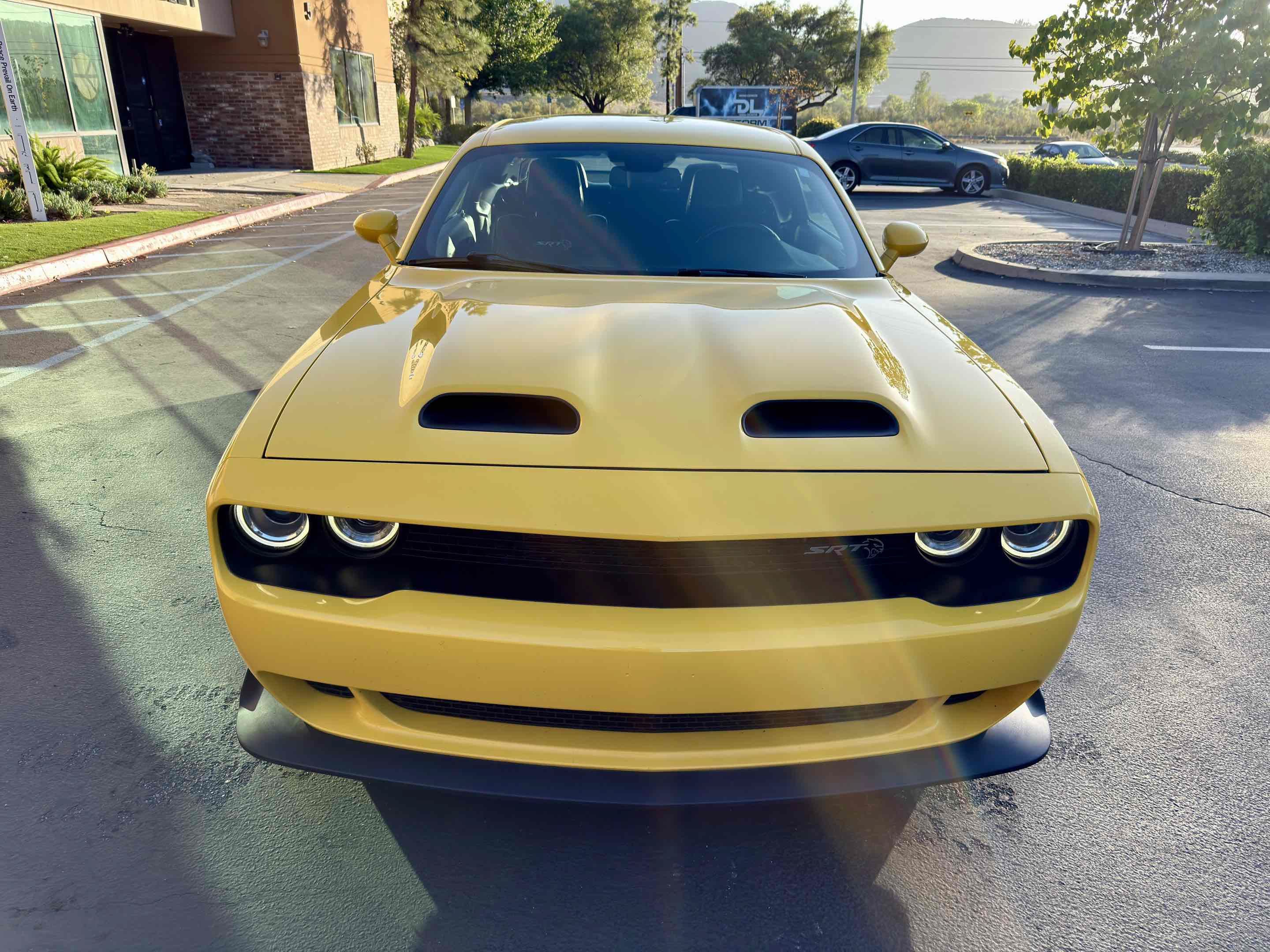 Used 2019 Dodge Challenger SRT Hellcat w/ Widebody Package RWD image 9