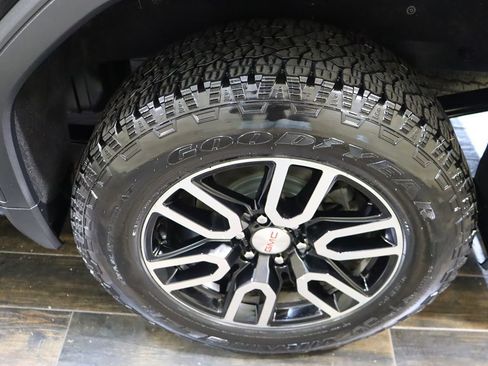 Used 2021 GMC Sierra 1500 SLE image 34