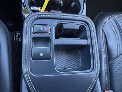 Used 2025 Ford Mustang Mach-E Premium image 19