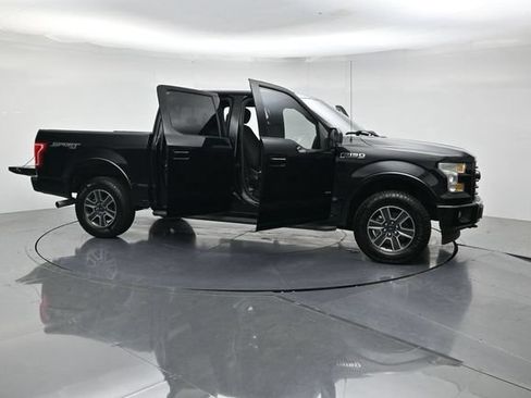 Used 2017 Ford F150 XLT w/ Equipment Group 302A Luxury AWD/4WD image 52