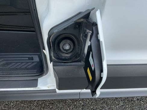 Used 2022 Ford Transit 350 XLT image 16