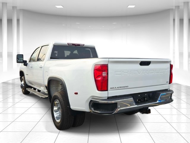 Used 2023 Chevrolet Silverado 3500 LT w/ Convenience Package AWD/4WD image 3