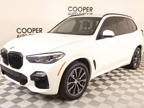 Used 2019 BMW X5 xDrive40i w/ M Sport Package AWD/4WD image 11