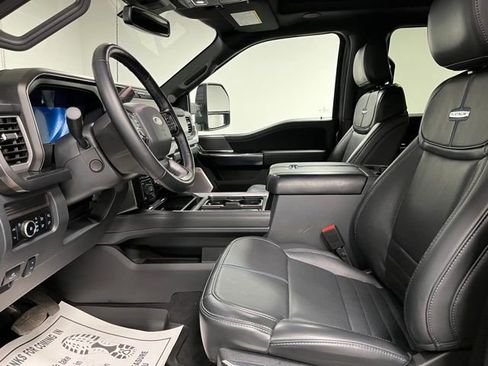 Used 2025 Ford F350 Platinum w/ Tremor Off-Road Package AWD/4WD image 18