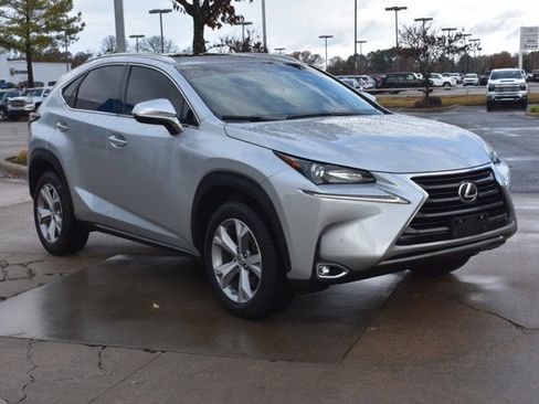 Used 2017 Lexus NX 200t FWD image 3