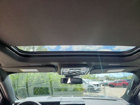 New 2026 GMC Yukon XL Denali w/ Sun & Power Step Package AWD/4WD image 14