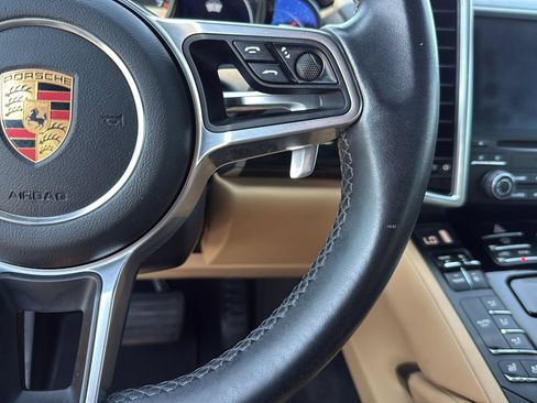 Used 2017 Porsche Cayenne Platinum Edition AWD/4WD image 15