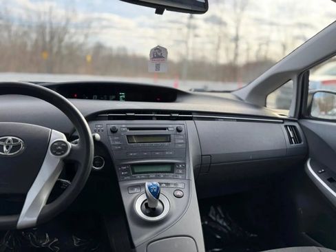 Used 2011 Toyota Prius Two FWD image 17