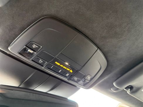 Used 2017 Porsche 911 Carrera image 31