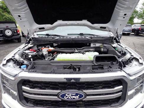 Certified 2025 Ford F150 Lariat w/ Equipment Group 502A High AWD/4WD image 16