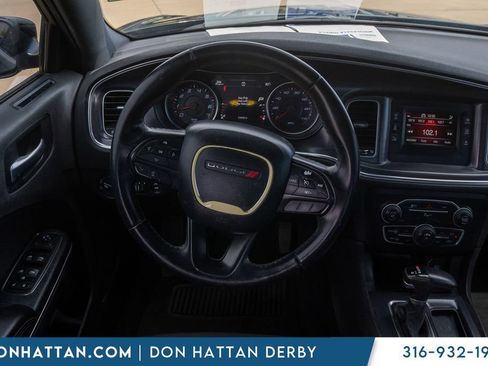 Used 2015 Dodge Charger SE w/ Popular Equipment Group RWD image 5