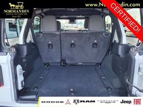 Certified 2024 Jeep Wrangler Unlimited Rubicon AWD/4WD image 19