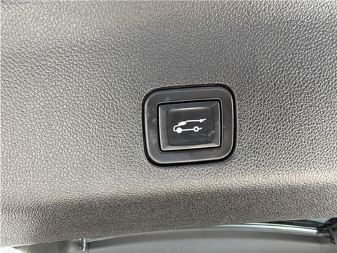 Used 2021 Chevrolet Tahoe LT RWD image 25