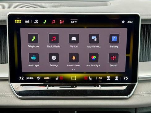 New 2026 Volkswagen Tiguan SE R-Line image 24