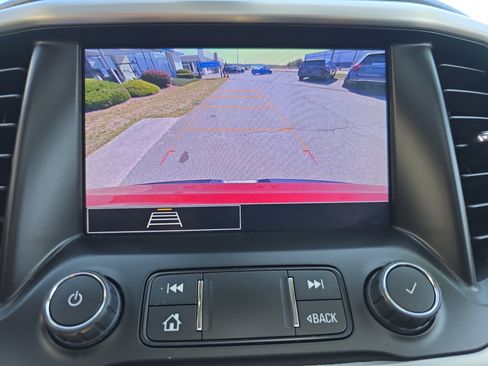 Used 2023 GMC Acadia SLE w/ Driver Convenience Package image 29