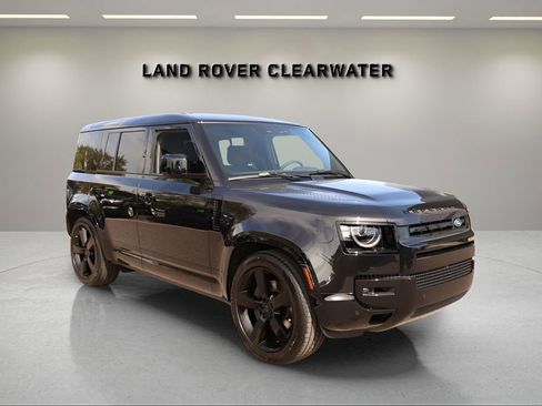 New 2026 Land Rover Defender 110 X-Dynamic SE image 7