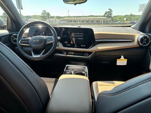 New 2026 Chevrolet Equinox ACTIV w/ Safety and Technology Package FWD image 13