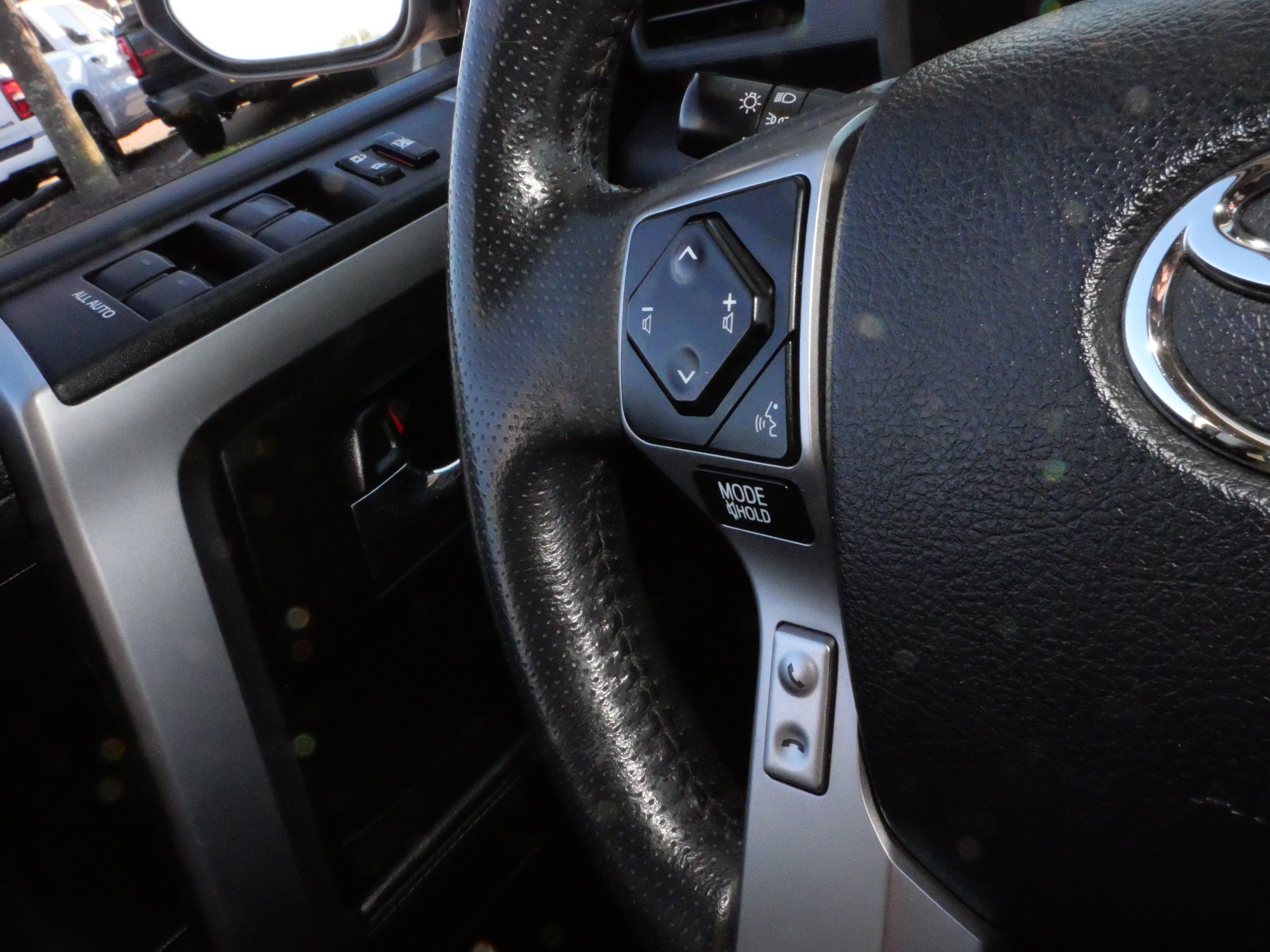 Used 2023 Toyota 4Runner SR5 AWD/4WD image 26