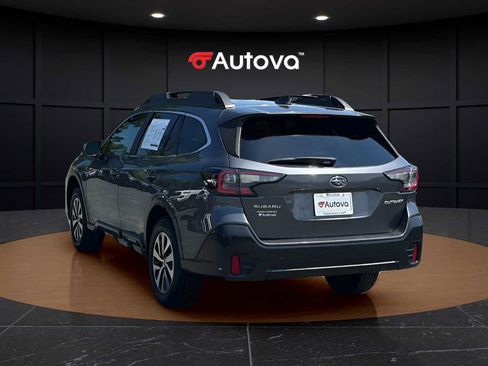 Used 2022 Subaru Outback Premium AWD/4WD image 3