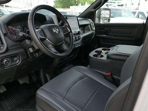 New 2025 RAM 5500 Tradesman w/ Max Tow Package AWD/4WD image 12