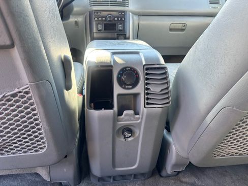 Used 2004 Honda Pilot EX image 30