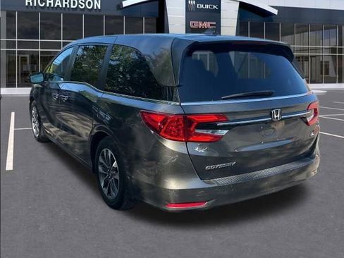 Used 2023 Honda Odyssey EX-L image 2