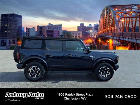 Used 2021 Ford Bronco Outer Banks AWD/4WD image 2