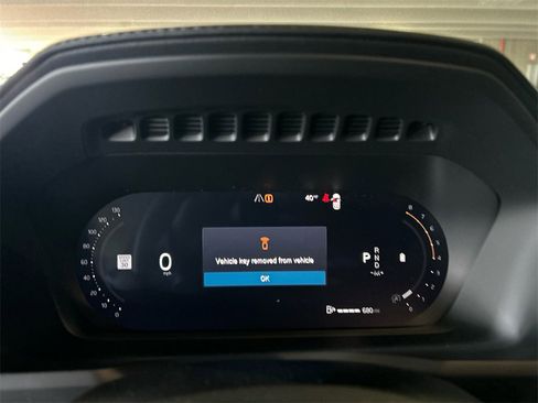 New 2026 Volvo XC90 B5 Core image 15