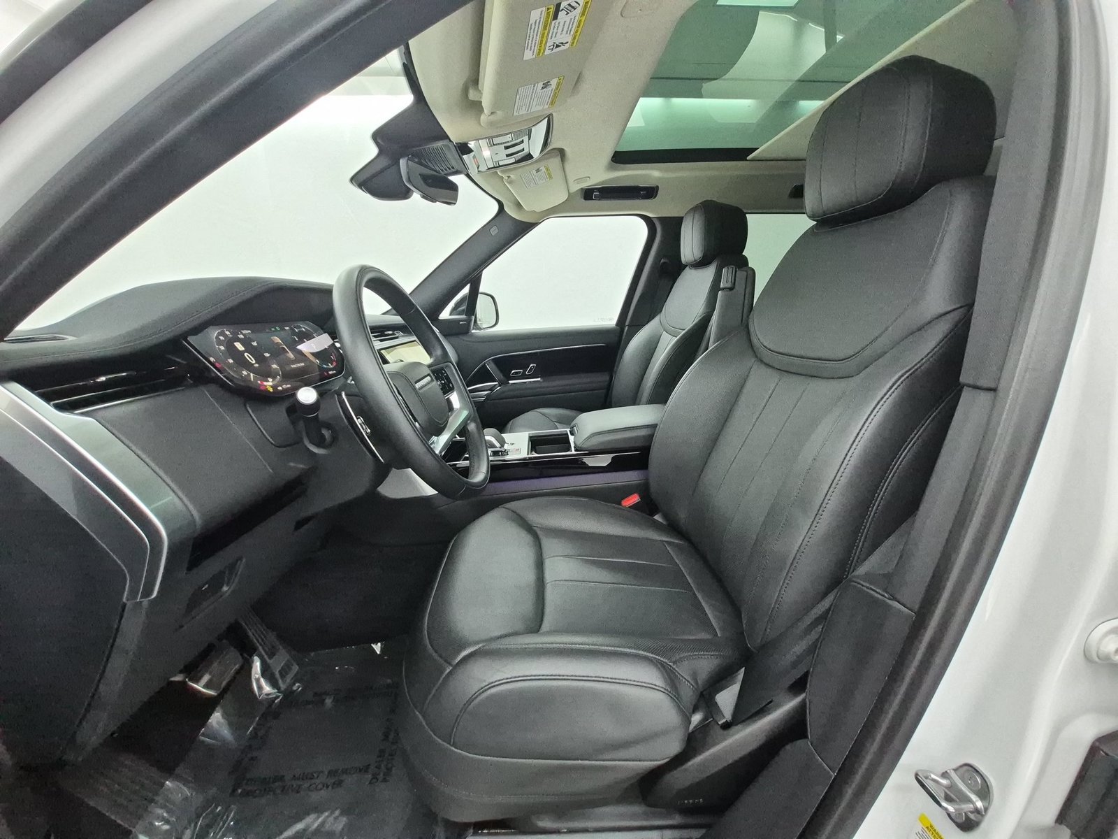 Used 2024 Land Rover Range Rover SE AWD/4WD image 5
