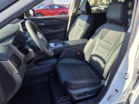 New 2026 Nissan Rogue SV image 5