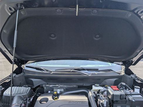 New 2026 Chevrolet Equinox ACTIV w/ LPO, Floor Liner Package FWD image 35