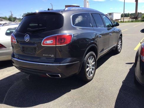 Used 2017 Buick Enclave Leather AWD/4WD image 4