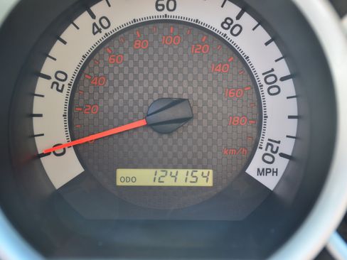 Used 2012 Toyota Tacoma 4x4 Regular Cab image 13