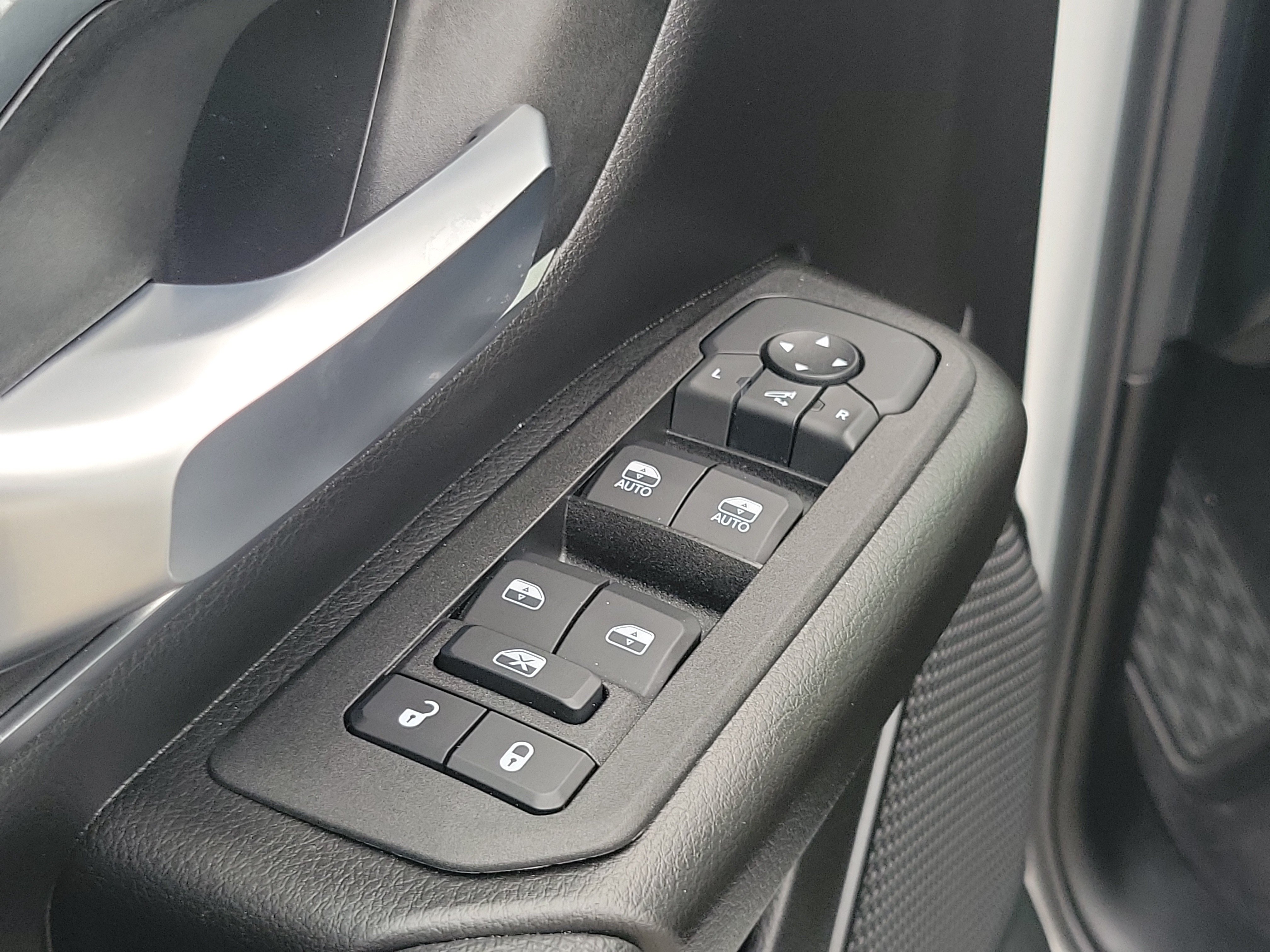 Used 2025 RAM 1500 Big Horn RWD image 14