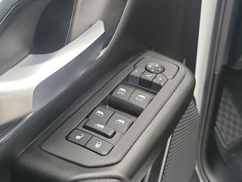 Used 2025 RAM 1500 Big Horn RWD image 14