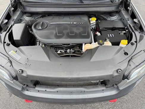 Used 2022 Jeep Cherokee Trailhawk w/ Sun, Sound & Nav Group image 37